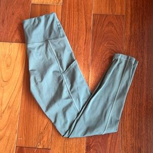 American eagle leggings (with pockets) 💚